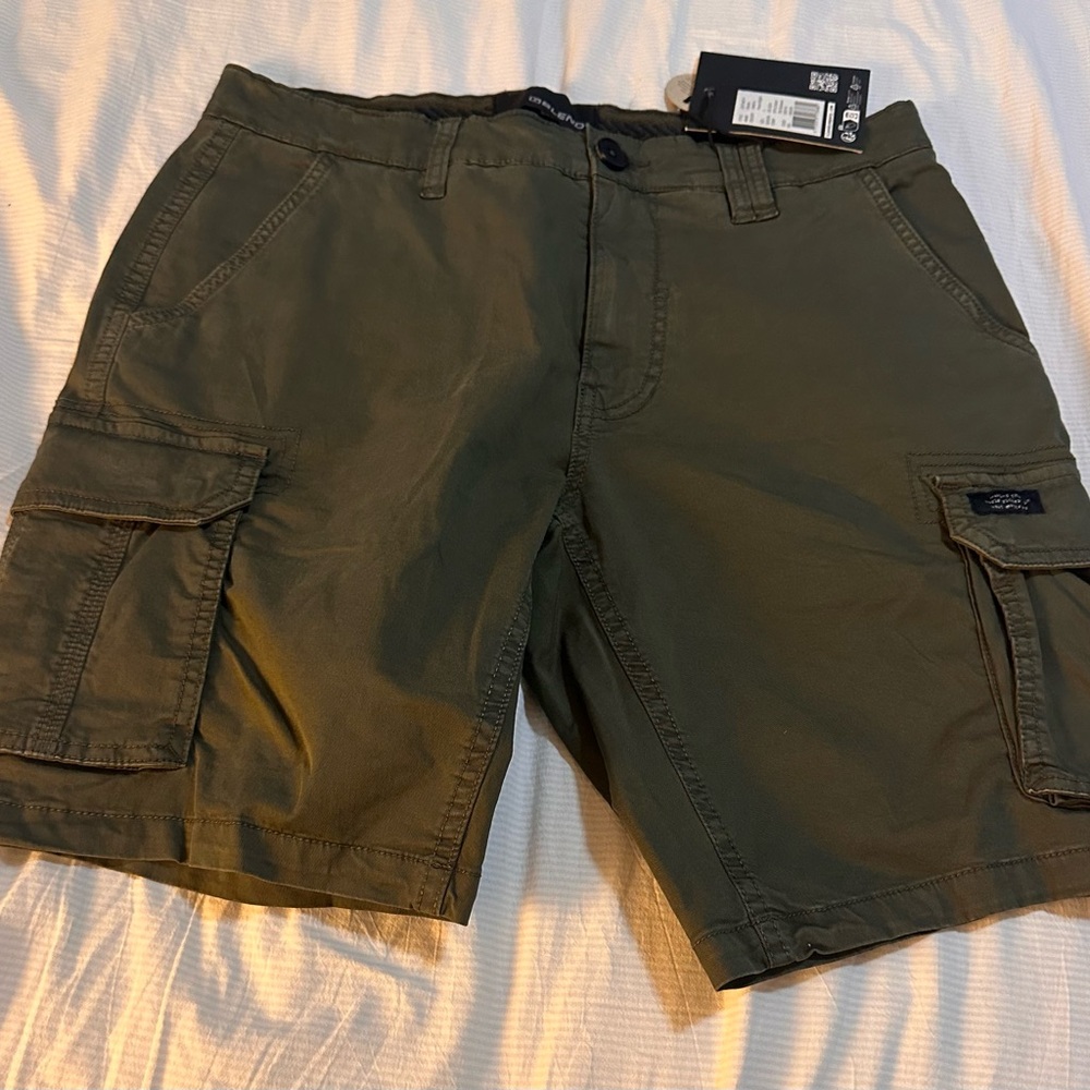 SHORTS CASUAL - Picture 7 of 7